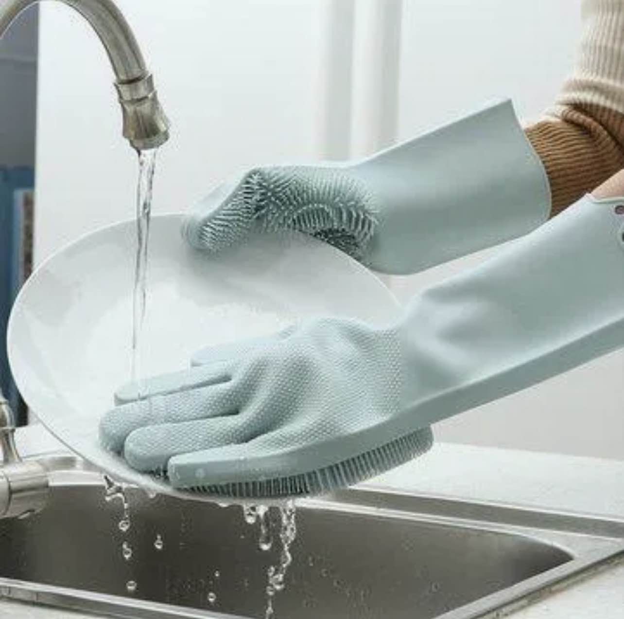 Picture of Silicone Dish Washing Gloves | Magic Kitchen Cleaning Scrubber Gloves | Reusable Heat Resistant Cleaning Gloves for Kitchen & Bathroom (Multicolour) - Multicolor