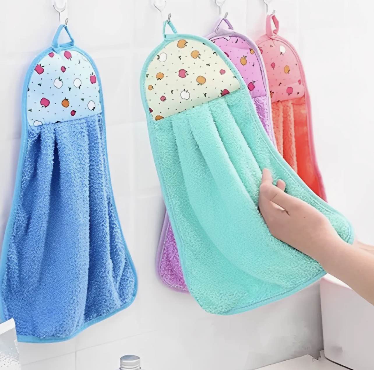 Picture of Hanging Basin Hand Towel – 10×15 Inch Soft Absorbent Quick Dry Kitchen & Bathroom Towel – 1 Piece Multi-Purpose Cleaning Cloth - Multicolor