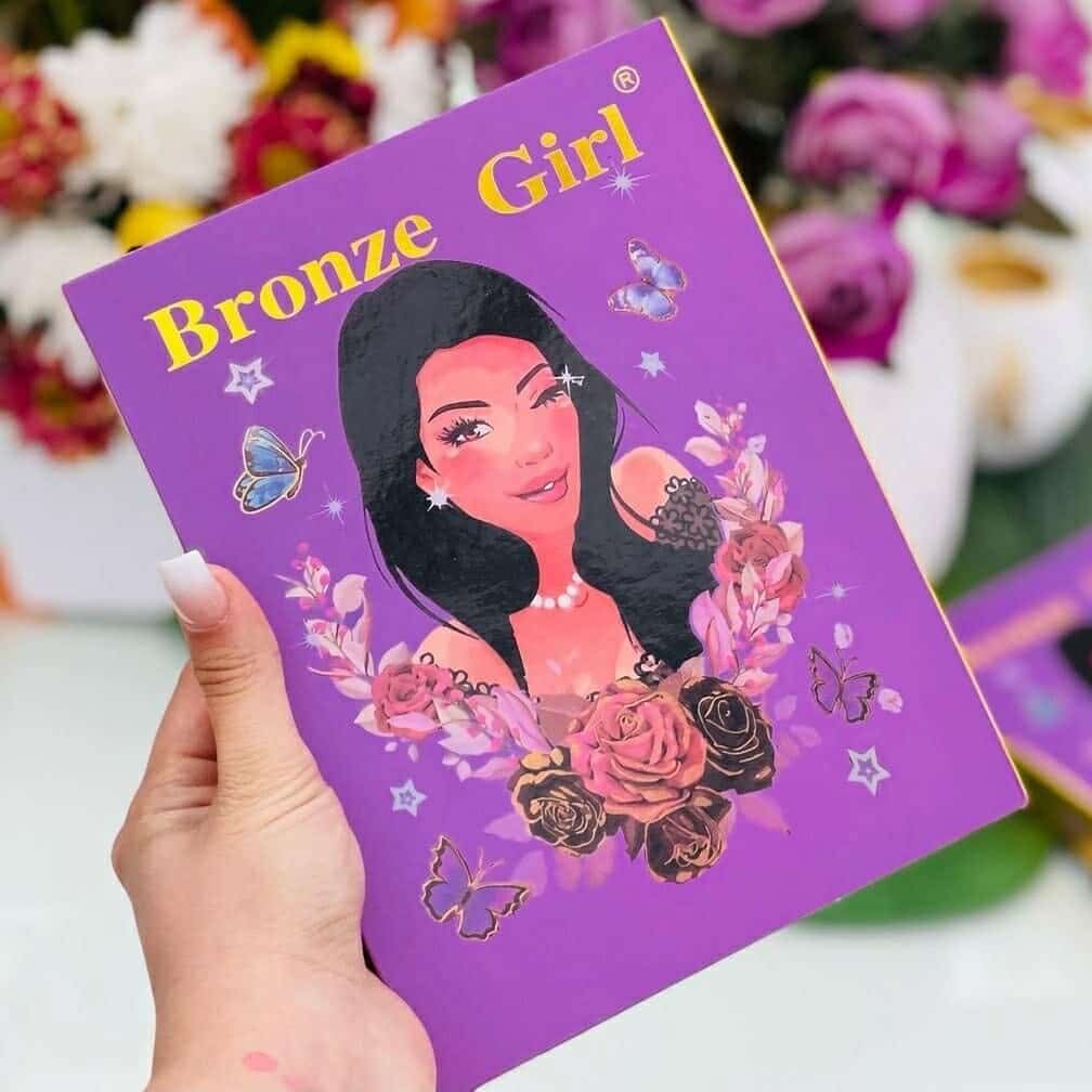 Picture of Bronze Girl 105 Color Eyeshadow Palette 12pcs Bronzer, Blush, Highlighter Pallet Big Eyes Eyeshadow Colorful Eyeshadow Glitter Eyeshadow Shimmer Eyeshadow