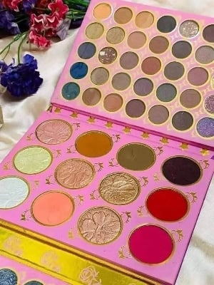 Picture of Bronze Girl 105 Color Eyeshadow Palette 12pcs Bronzer, Blush, Highlighter Pallet Big Eyes Eyeshadow Colorful Eyeshadow Glitter Eyeshadow Shimmer Eyeshadow