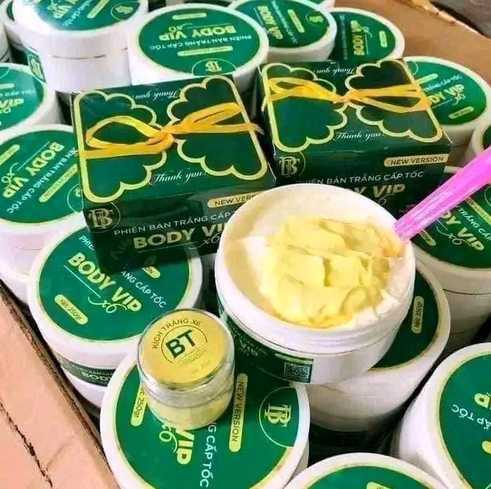 Picture of VIP Emergency Whitening Body Cream - 300gm - Green