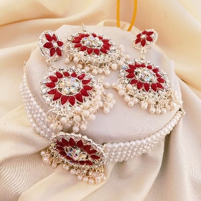 Picture of Indian Necklace Set New Collection High Quality Gold Plated Necklace Set for Women Choker Set(Choker,Earrings,Tikli)