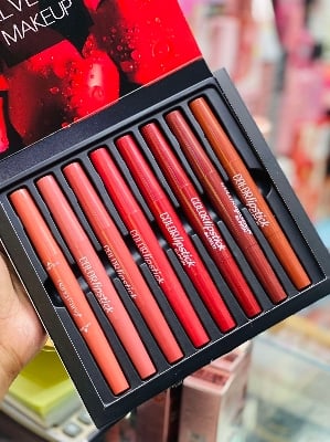 Picture of Hang Fang 2 in 1 Lipstick Set (8pcs) - Multicolor