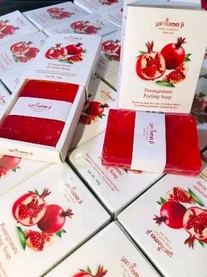 Picture of YANNAMEI JI Pomegranate Peeling Soap - Red