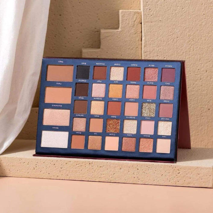 Picture of 68-Color Mix & Match All-In-1 Eyeshadow Palette With Blush Contour Highlighter