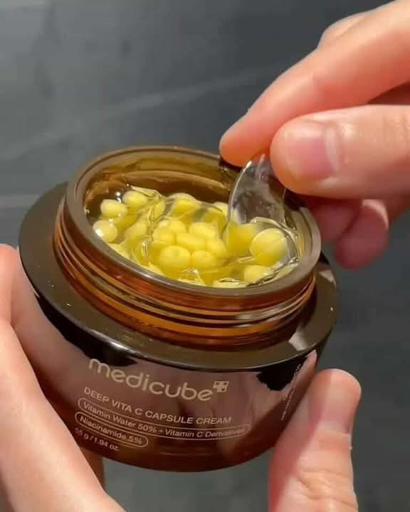 Picture of Medicube Deep Vita C Capsule Cream 55g