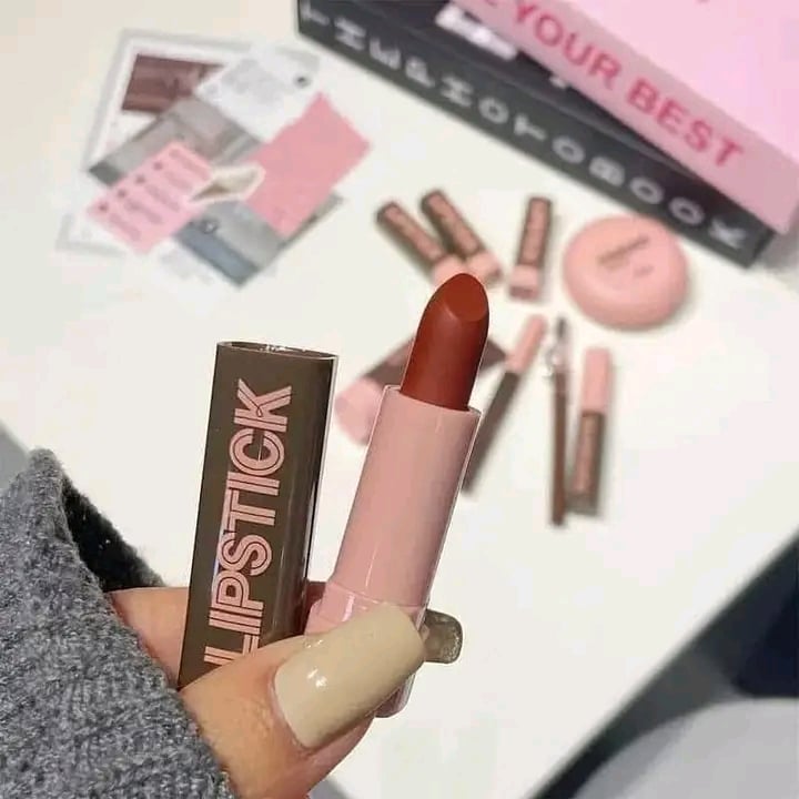 Picture of HiVi All in 1 Makeup Combo Set | HiVi 9 in 1 Makeup Combo Set