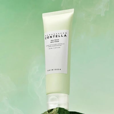 Picture of SKIN1004 Madagascar Centella Tea-Trica BHA Foam Cleanser - White