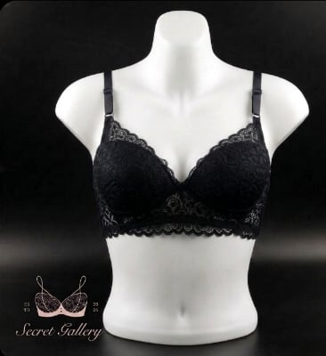 Picture of Premium Floral Lace Comfort Bra / Elegant Full-Coverage Push-Up Lingerie - Multicolor