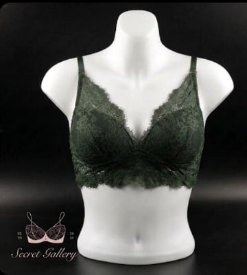 Picture of Premium Floral Lace Comfort Bra / Elegant Full-Coverage Push-Up Lingerie - Multicolor
