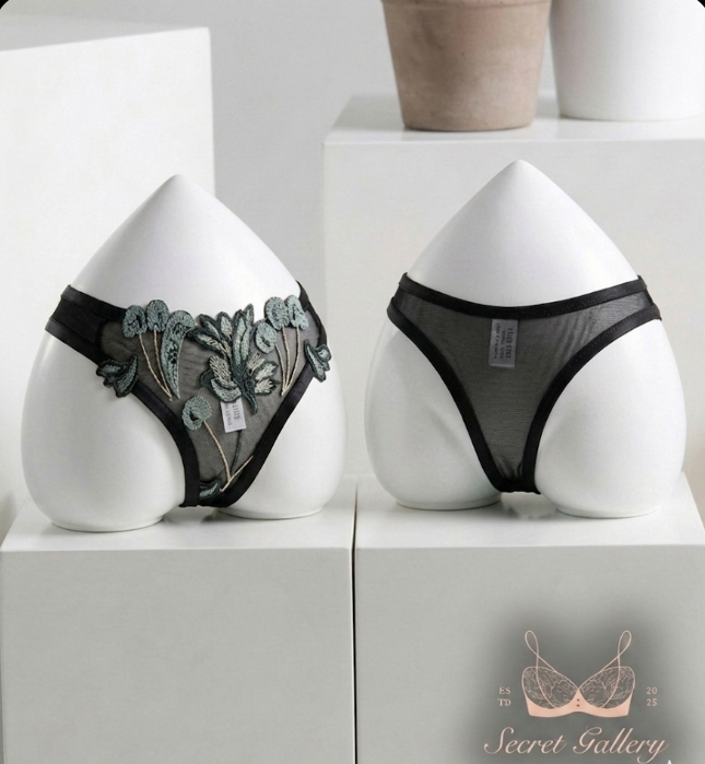 Picture of Luxury Floral Embroidered  Elegant Lace  Panty - Int: One size