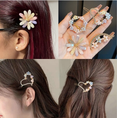 Picture of Chic Hair Barrettes: Geometric Hollow Hair Clips, Perfect for Women - Multicolor,One size fits all