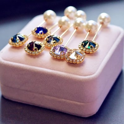 Picture of 2-Piece Pearl Hijab Clips: Stylish Brooch Pins for Securing Headscarves, Shawls, and Muslim Scarves - Prevents Slipping - Multicolor