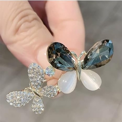 Picture of Elegant Crystal Butterfly Brooch Set: Rhinestone Animal Pins, Luxury Suit Accessories, Stylish Fashion Gifts for Women - Multicolor