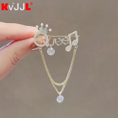 Picture of Queen Crown Brooch Pins Shiny Crystal Crown Brooch Pin Rhinestone Queen Letter Brooches Pin Fashion Elegant Crown Shape Princess Brooches Dress Sweater Coat Lapel Pin Accessories - Gold