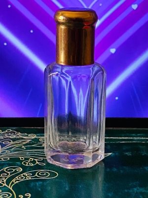 Picture of White Oud.  attar for men . (12 ROLLING ATTOR)