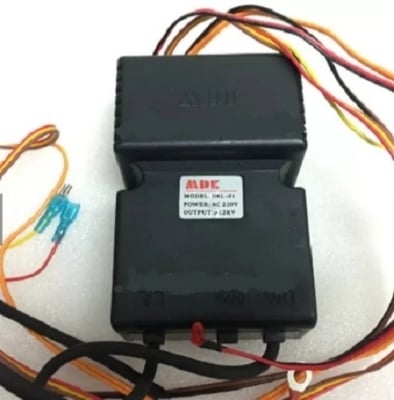 Electric Pulse Sparker Igniter. Gas Oven Pulse Ignition Controller. Pizza oven, Deck oven, Gas Oven, Gas Oven Stove Cooker and Fryer. Universal. White for Gas Stove and Oven Ignition Card Box Piezo Ignitor Part Circuit.