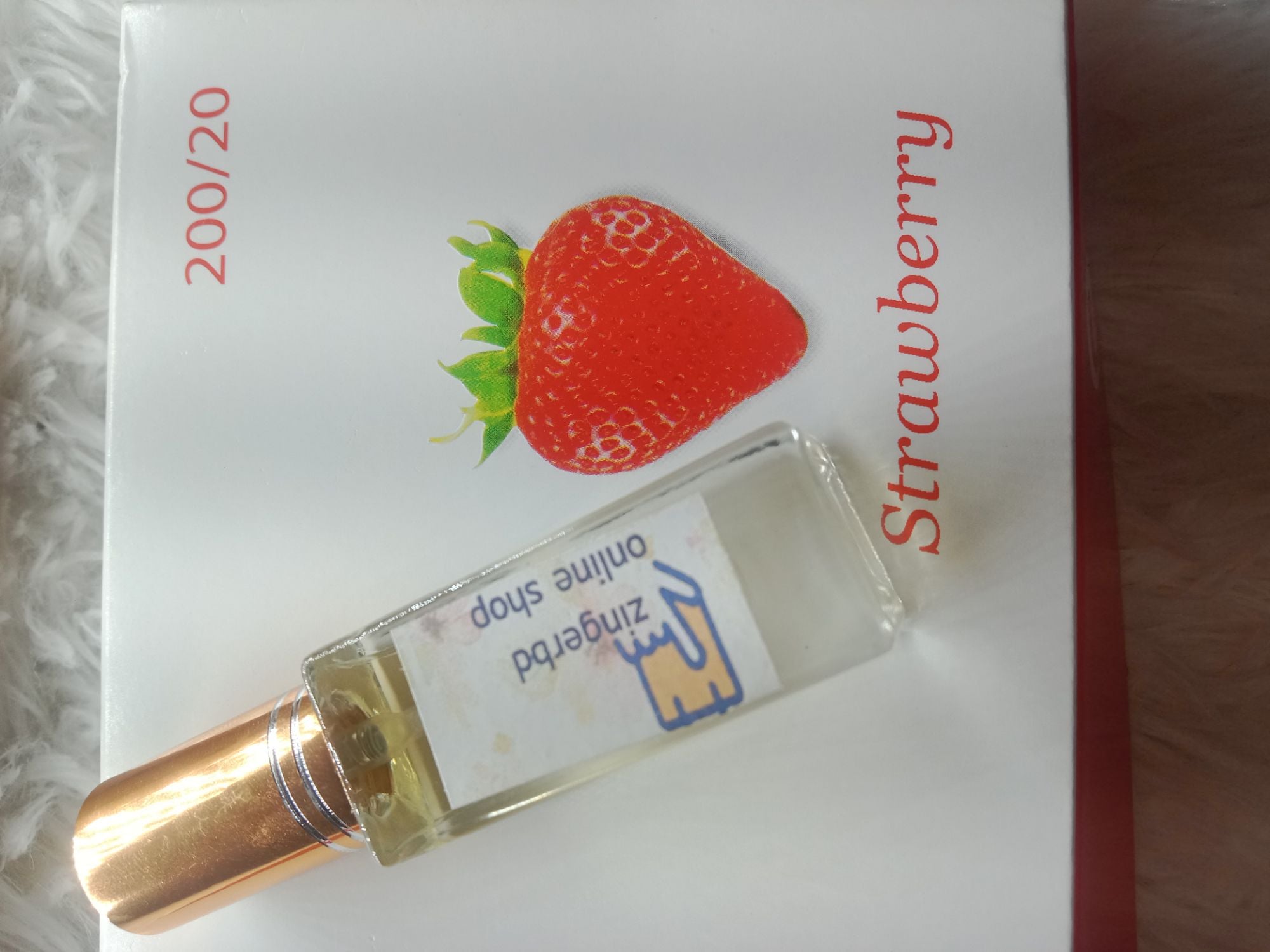 Picture of STRAWBERRY POCKET PERFUME 6ML SPREY-White