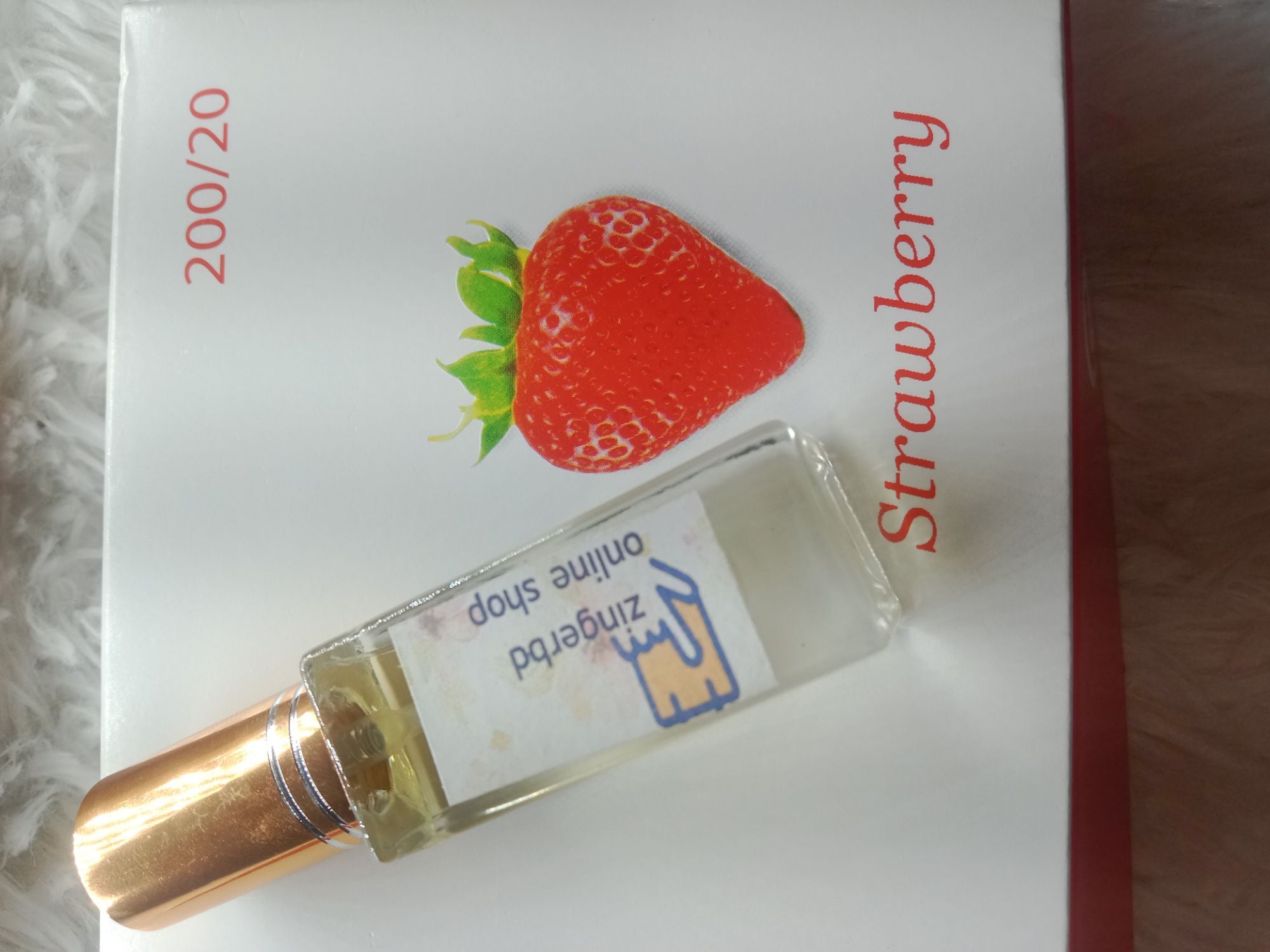 Picture of STRAWBERRY POCKET PERFUME 6ML SPREY-White