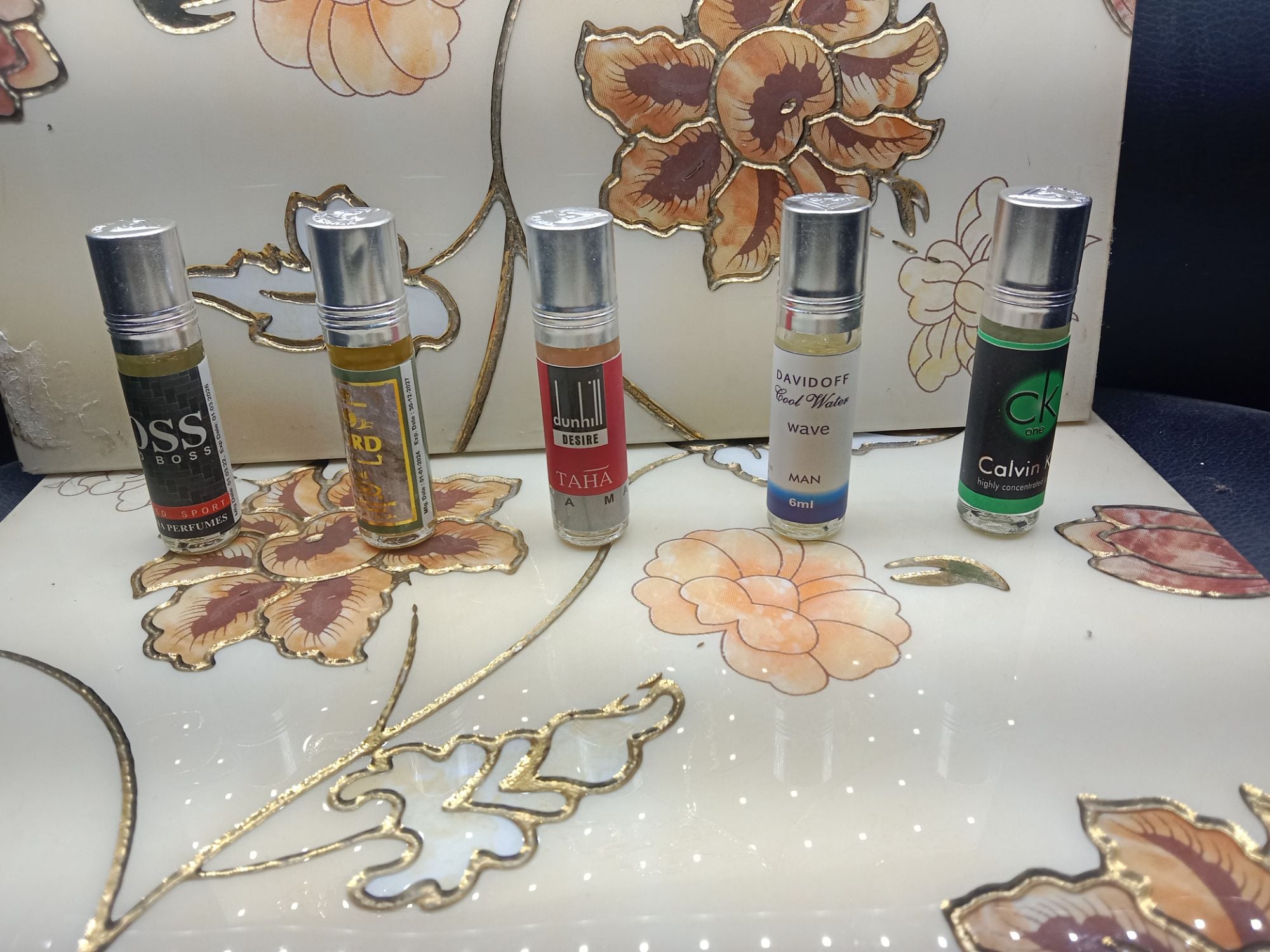 Picture of 5 Mix Flavor - Unveiling a Symphony of Scents - 6 x 5 = 30 ml Roll-On System - Alcohol-Free Perfume Oil | Silicon Mart-Multicolor