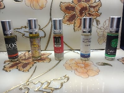 Picture of 5 Mix Flavor - Unveiling a Symphony of Scents - 6 x 5 = 30 ml Roll-On System - Alcohol-Free Perfume Oil | Silicon Mart-Multicolor