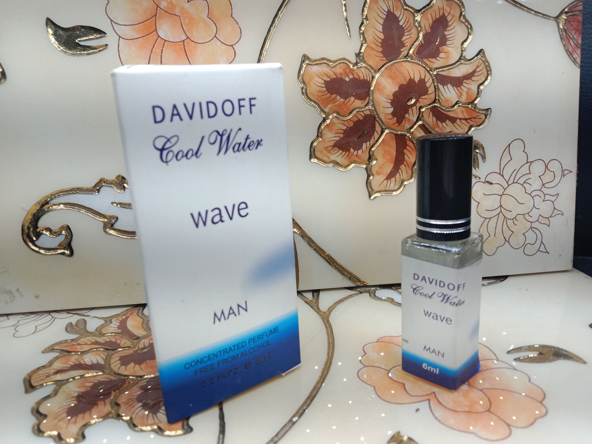 Picture of Cool Water Wave Concentrated pocket Perfume Oil Long Lasting Non-alcoholic Fragrance - 6ml |-Blue