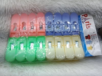 Picture of 16 pics Big size Best Quality Colorful Plastic Cloth Clip Multi colors cloth hanger |-Multicolor