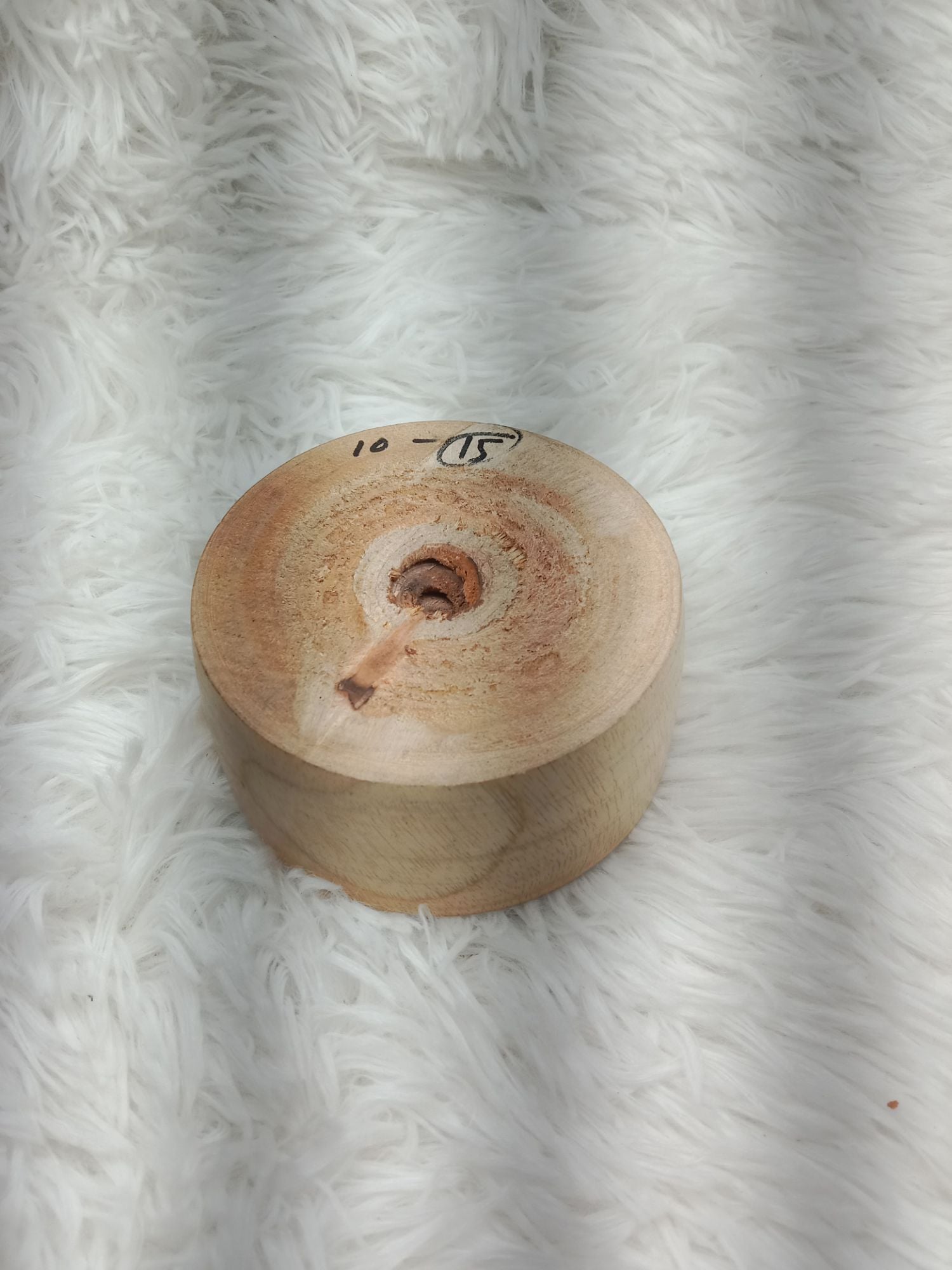 Picture of One Piece Wooden smoke hulder With Ballon. |