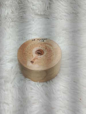 Picture of One Piece Wooden smoke hulder With Ballon. |