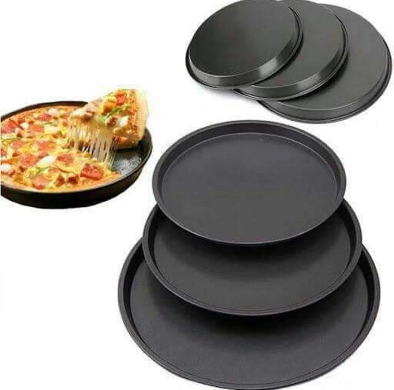 Picture of Non stick Pizza Pan Round Premium Quality for Oven 3 pcs set (8,10,12 inch) - Black