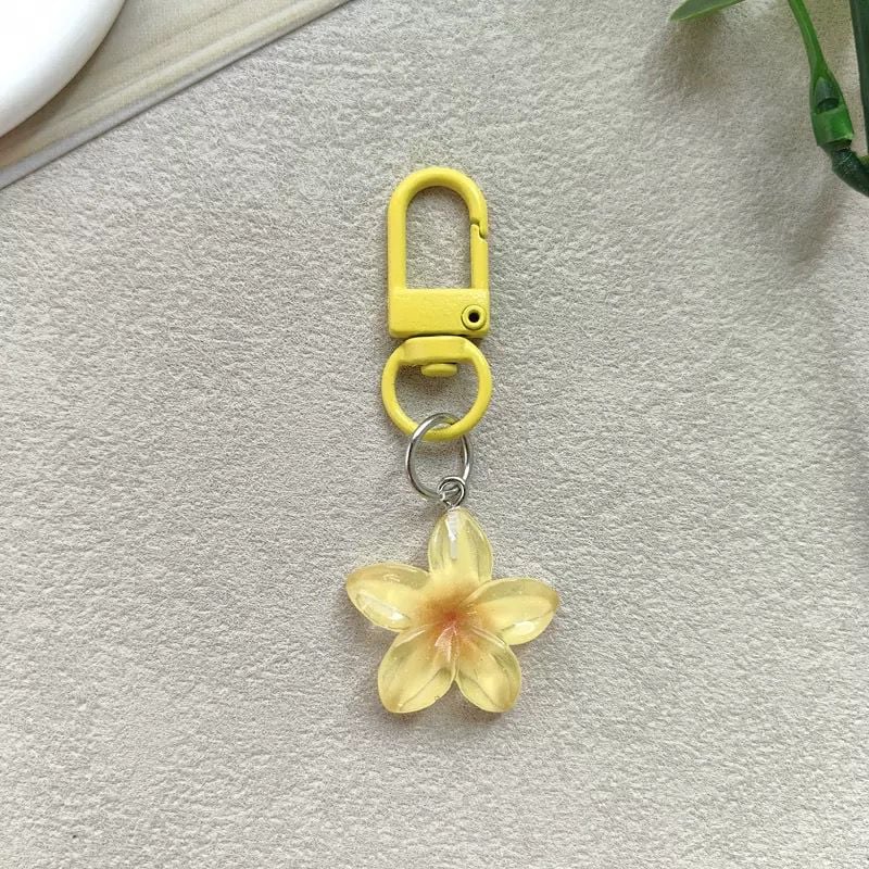 Picture of Cute Daisy Keychain Crochet Knitted Flower Bag Charms Handmade Floral Key Ring for Bag Charms Purse Handbags - Multicolor