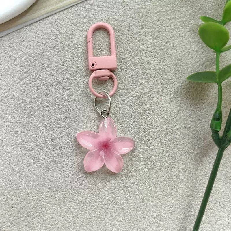 Picture of Cute Daisy Keychain Crochet Knitted Flower Bag Charms Handmade Floral Key Ring for Bag Charms Purse Handbags - Multicolor