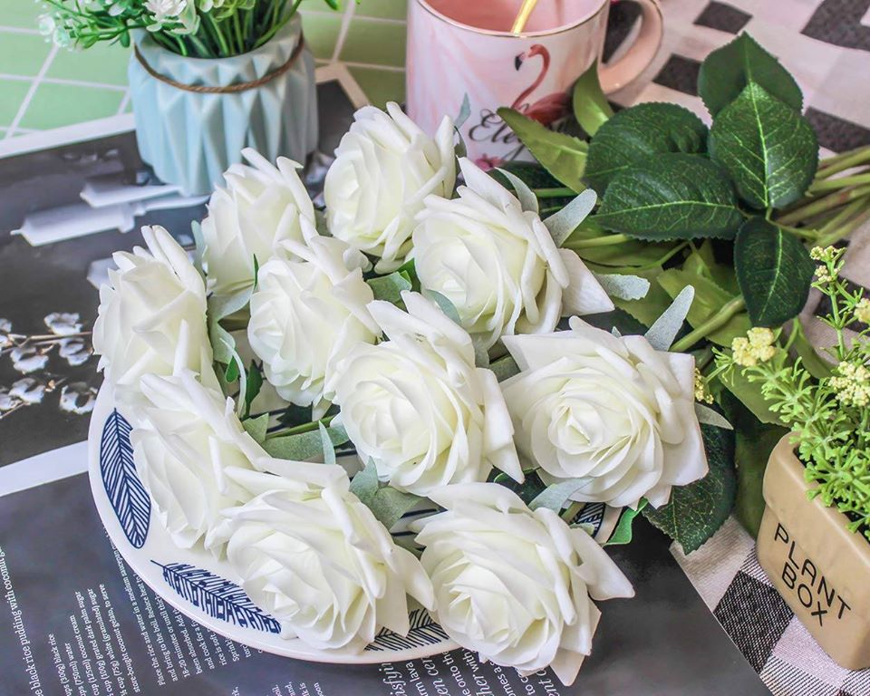 Picture of Rose Bouquet Home Decoration Flower No Vase Artificial Flower - Multicolor