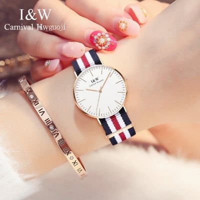 Picture of Women Nylon Quartz Women Watches Top Brand Luxury Compact Fashion Watch - Silver