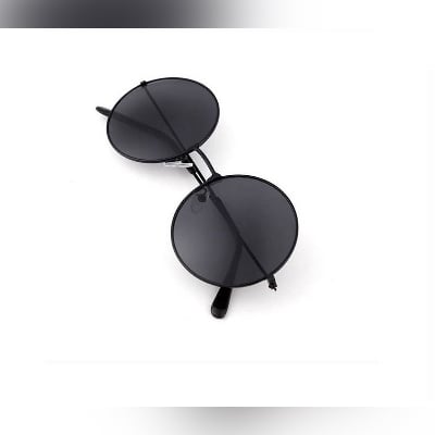 Picture of Round Shape men WOMEN Sunglasses- Black