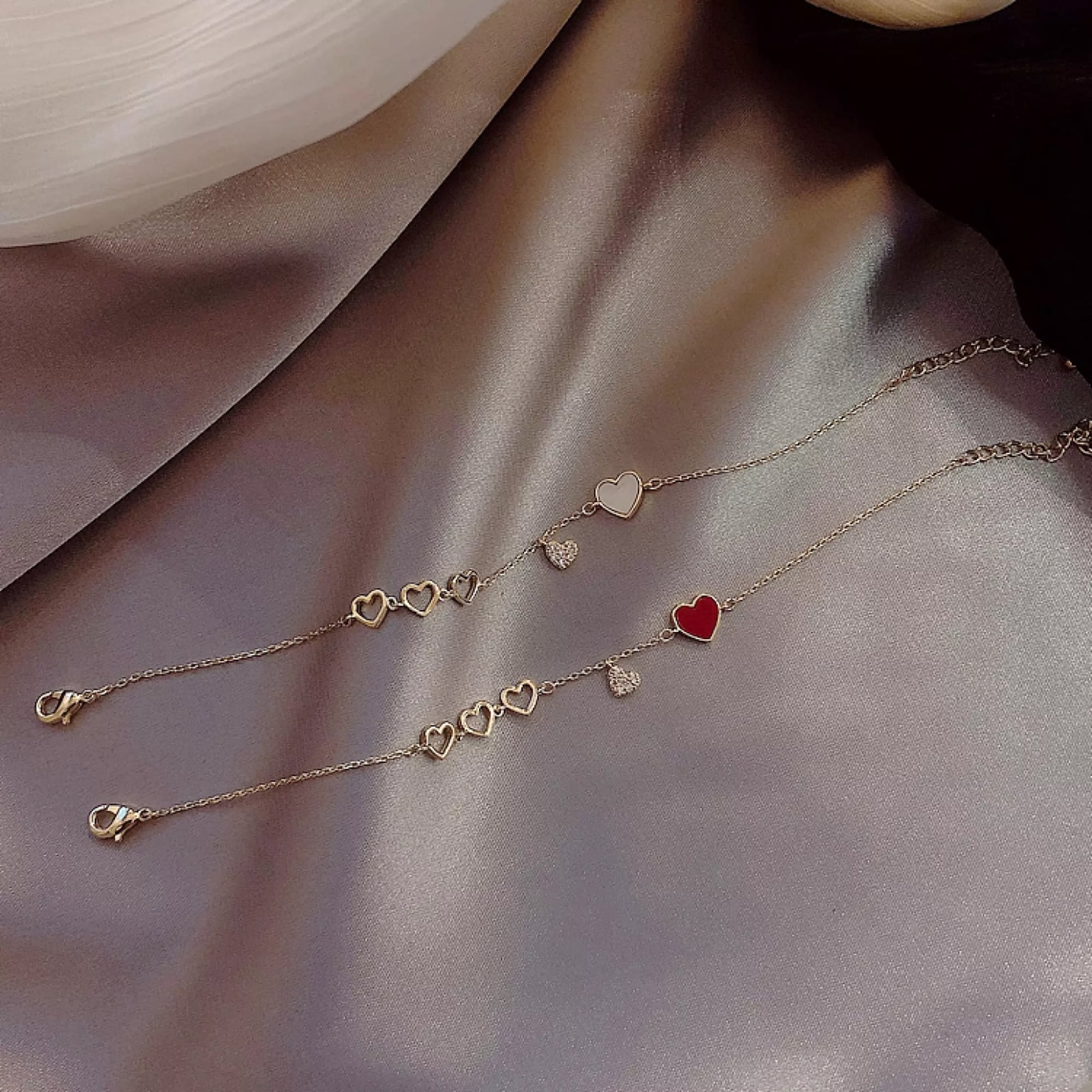 Picture of Red Heart Love Bracelet Chinese Style for Women - Gold