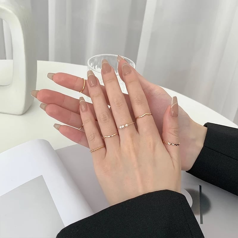 Picture of 5pcs Rings Set For Women Rings For Women Finger Ring For Women Girls Ladies Female Ornament Jewelry Jewellery ladies bag womens bag dress makeup watch couple rings - Gold
