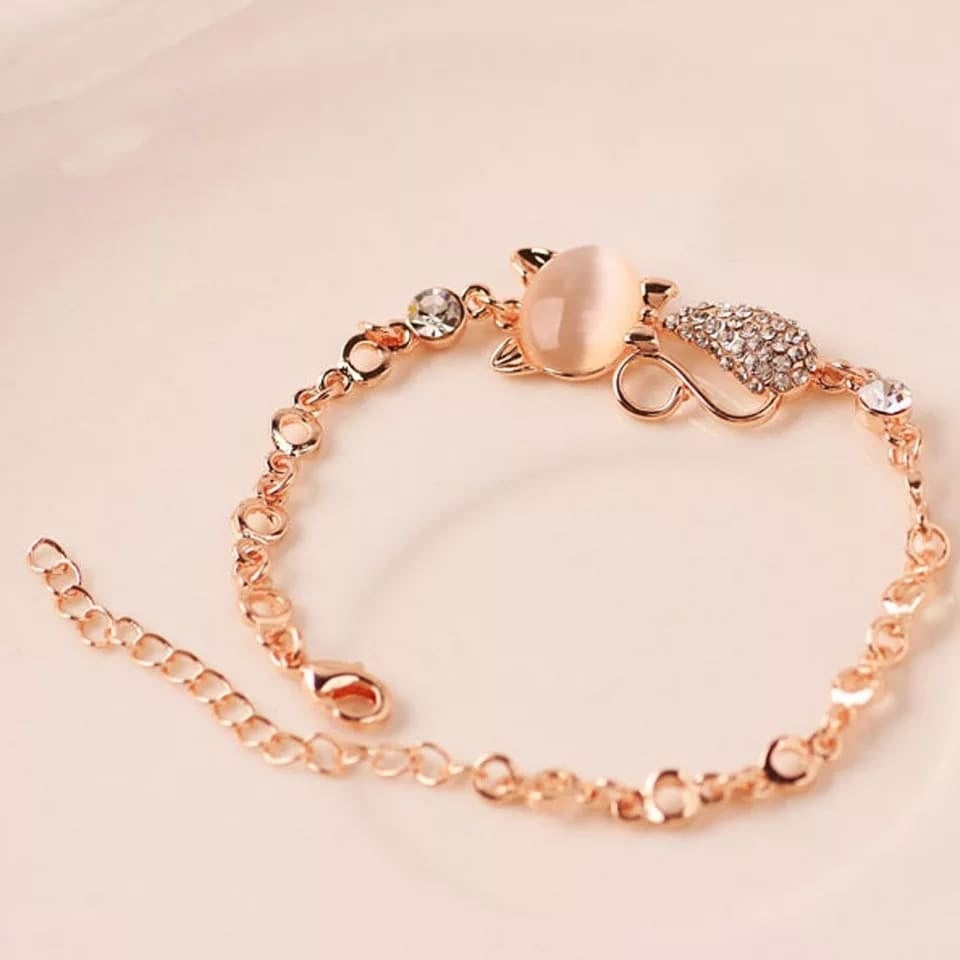 Picture of Cute Zircon Cat Bracelets Charms Bracelets For Women - Gold