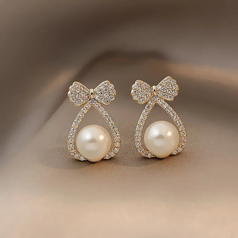 Picture of New Elegant and Exquisite Zircon Bow Pearl Earrings For Woman 2021 Korean Fashion Jewelry Party Girl Temperament Earrings - Off White - Adjustable