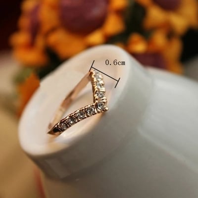 Picture of Finger Ring for Women - Gold
