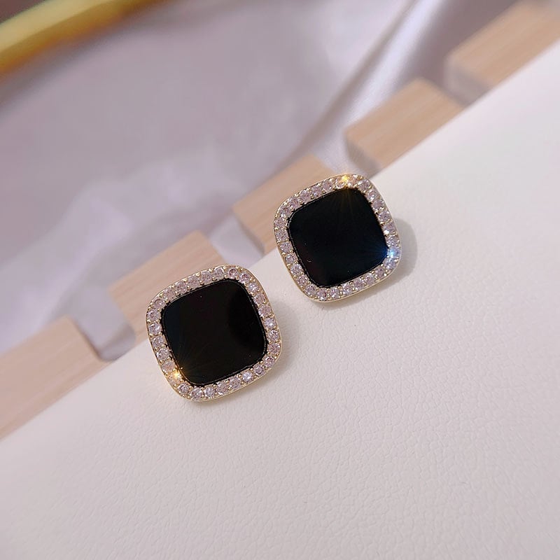 Picture of Top earring hoop design for girls/women - Black - Adjustable