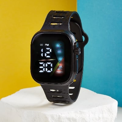 Picture of New Exclusive Silicone Men And Women Watch