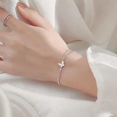 Picture of New style Women Cuban Link Chain Bracelet Shiny Rhinestone Inlaid Bangle Jewelry - Silver