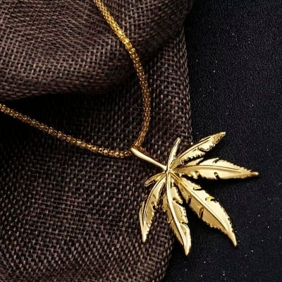 Picture of Superb Quality - Maple Leaf Choker Necklace Simple Flower Necklaces Chain For Men - Trend and Needful - Designed - Urban Vibes - Gold