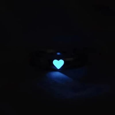 Picture of 1pcs/Glow In The Dark Heart Detail Cuff Ring