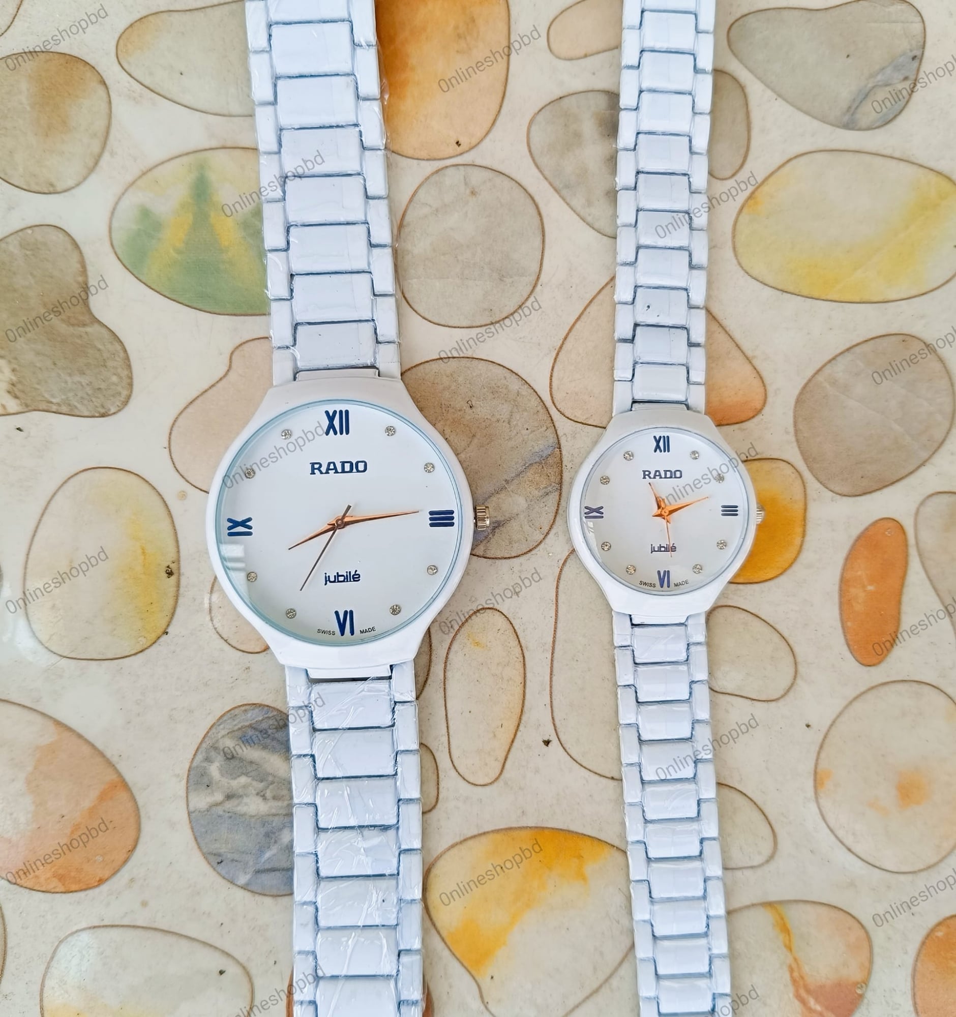 Picture of New Stainless Steel Analog Couple Watch For Best Gift Watch - White