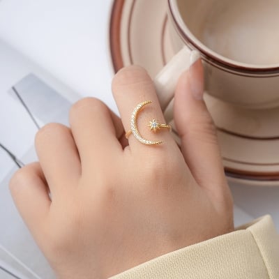 Picture of Adjustable Moon Finger Ring for Ring For Ladies/Women/Girls