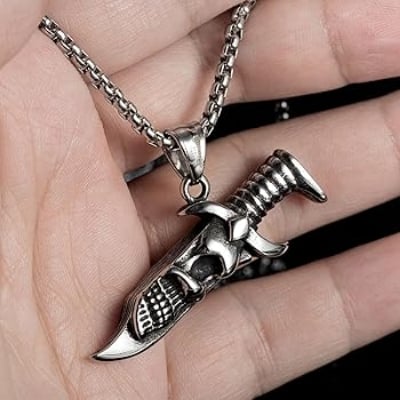 Picture of Fashionable Boys Pendant and Necklace for Men, Stainless Steel Silver Chain For Men - Silver
