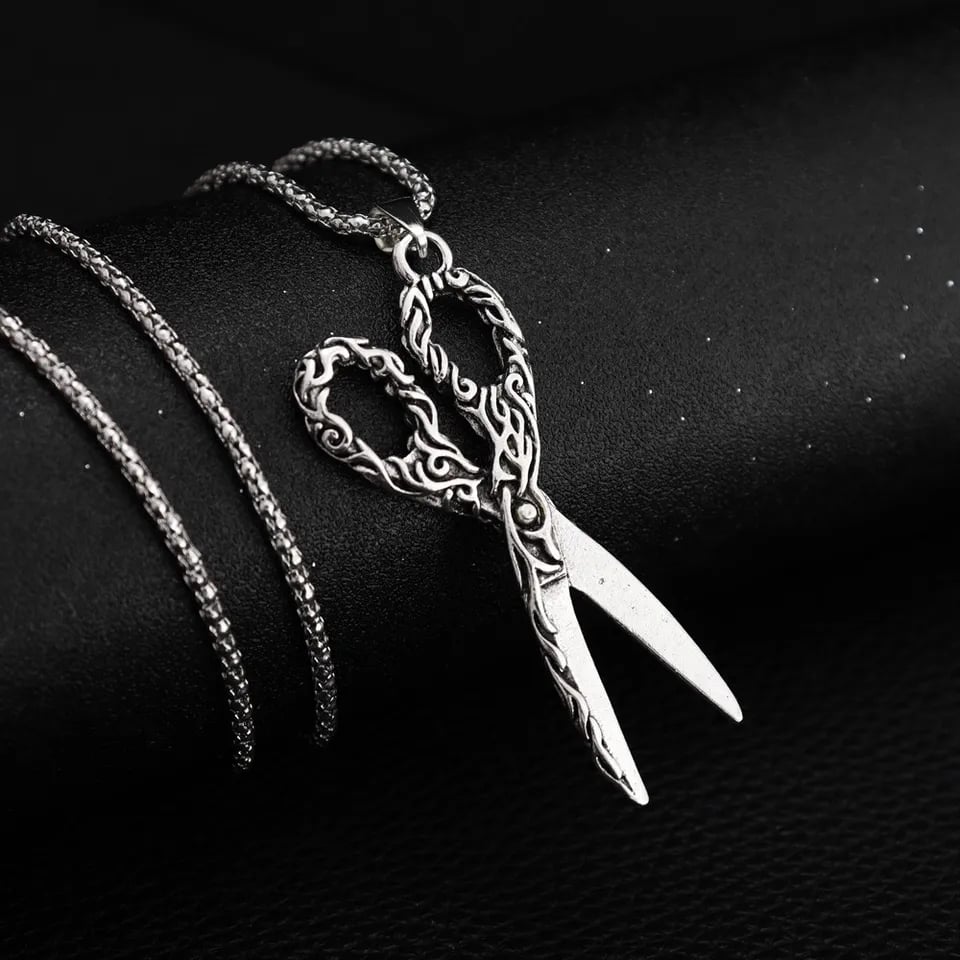 Picture of Fashionable Boys Pendant and Necklace for Men - Silver