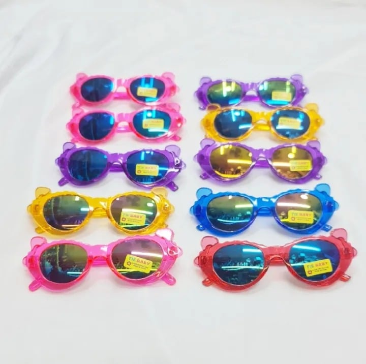 Picture of Cuddly Teddy Cub Oversized Transparent Gradient Sunglasses for Fun-Loving Kids - Multicolor